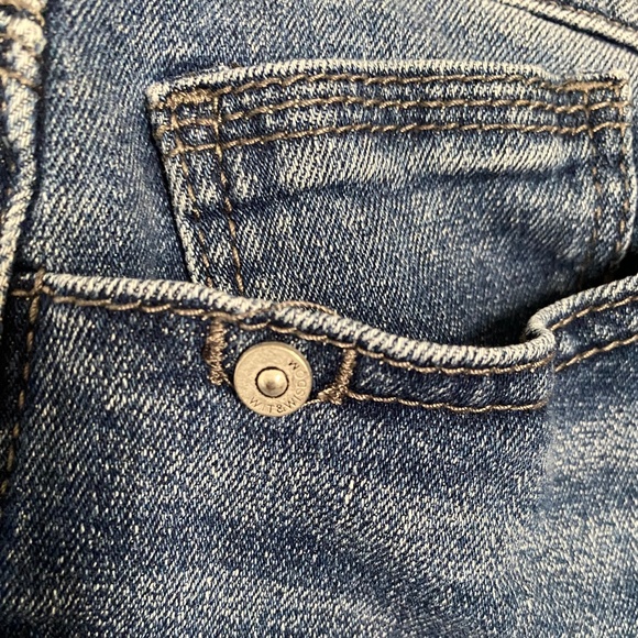 Wit & Wisdom Women Shorts - Picture 7 of 15